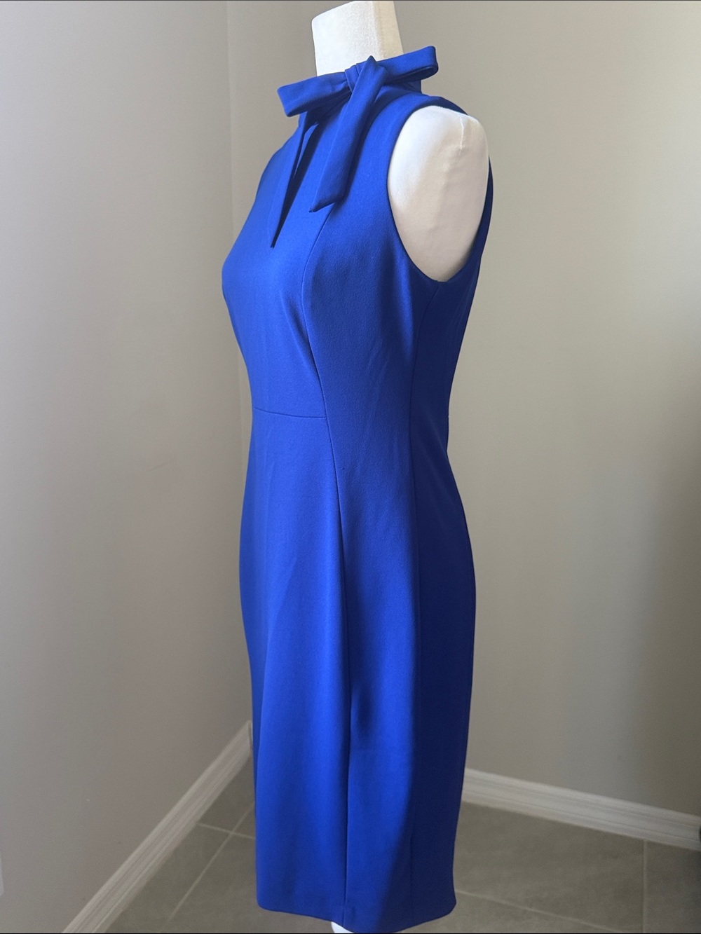 CALVIN KLEIN Royal Blue Tie Neck Sheath Dress Sleeveless Women’s Size 10 - Picture 5 of 13